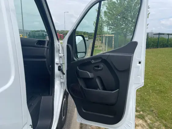 RENAULT MASTER III - voiture d'occasion - Photo 20
