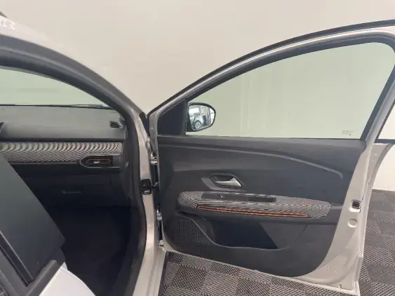 DACIA SANDERO III - voiture d'occasion - Photo 20