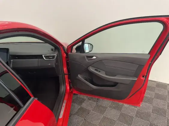 RENAULT CLIO V - voiture d'occasion - Photo 20