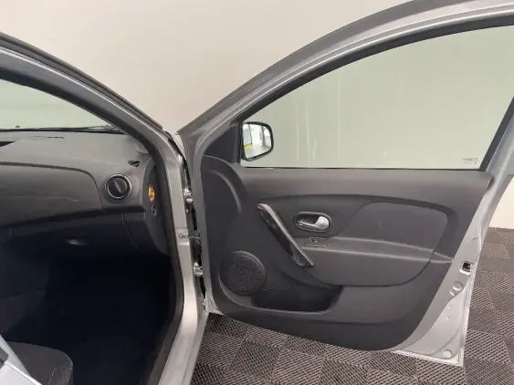 DACIA SANDERO II - voiture d'occasion - Photo 20
