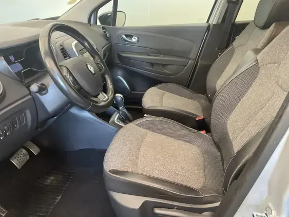 RENAULT CAPTUR - voiture d'occasion - Photo 18