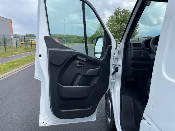 RENAULT MASTER FG III - voiture d'occasion - Photo 19