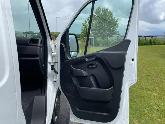 RENAULT MASTER FG III - voiture d'occasion - Photo 20