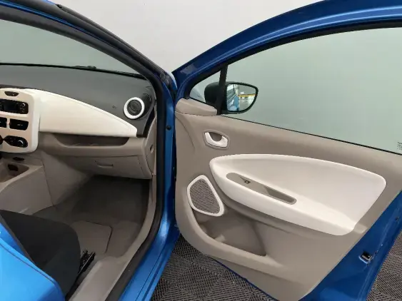 RENAULT ZOE - voiture d'occasion - Photo 20
