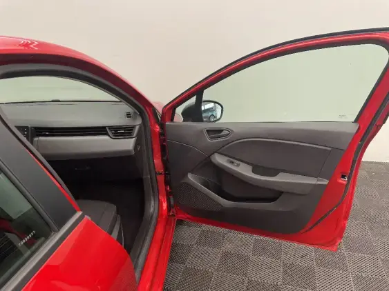 RENAULT CLIO V - voiture d'occasion - Photo 20