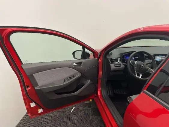 RENAULT CLIO V - voiture d'occasion - Photo 19