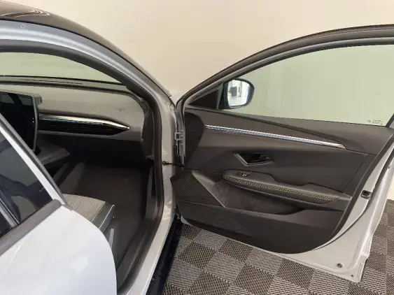 RENAULT MEGANE V - voiture d'occasion - Photo 20