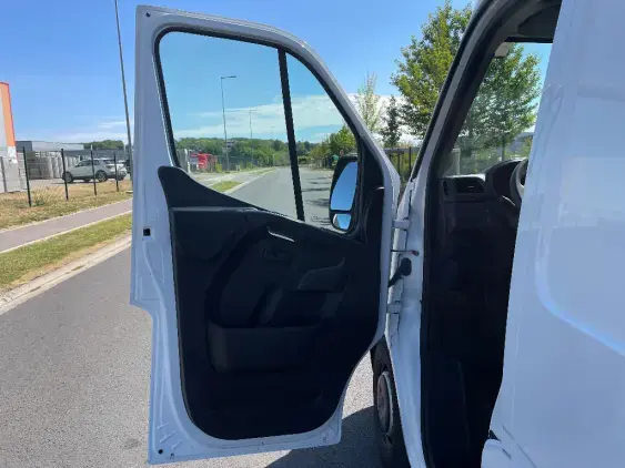 RENAULT MASTER FG III - voiture d'occasion - Photo 19