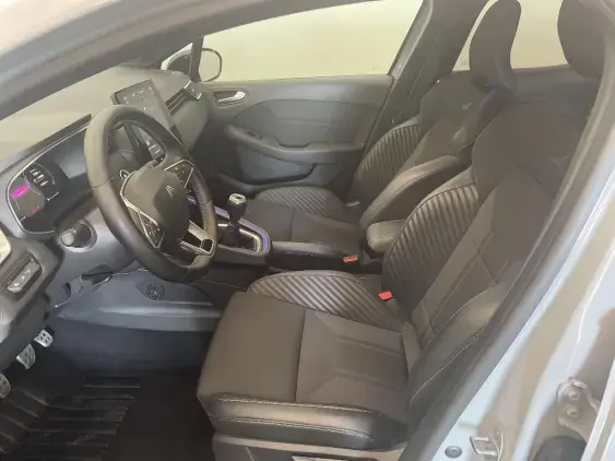 RENAULT CLIO V - voiture d'occasion - Photo 18