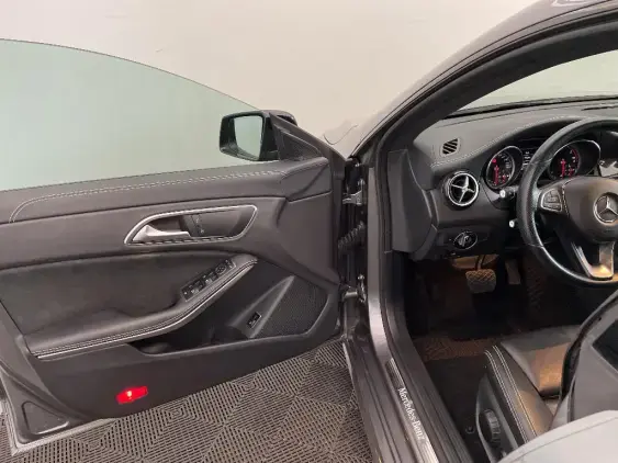 MERCEDES-BENZ CLA SHOOTING BRAKE I - voiture d'occasion - Photo 19