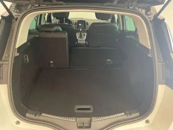 RENAULT SCENIC IV - voiture d'occasion - Photo 16