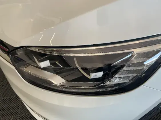 RENAULT SCENIC IV - voiture d'occasion - Photo 22