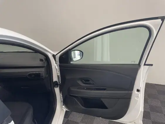 DACIA SANDERO III - voiture d'occasion - Photo 20