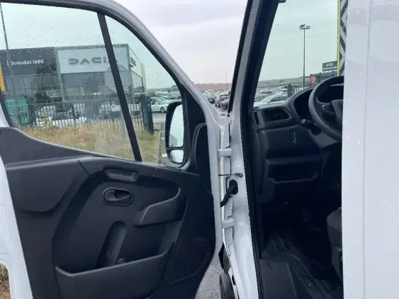RENAULT MASTER III - voiture d'occasion - Photo 19