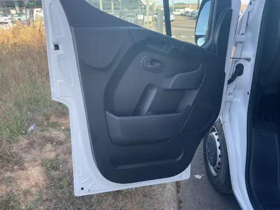 RENAULT MASTER III - voiture d'occasion - Photo 19