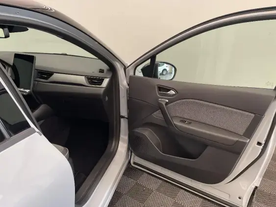 RENAULT CAPTUR II - voiture d'occasion - Photo 20