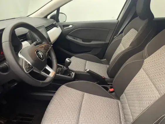 RENAULT CLIO V - voiture d'occasion - Photo 18