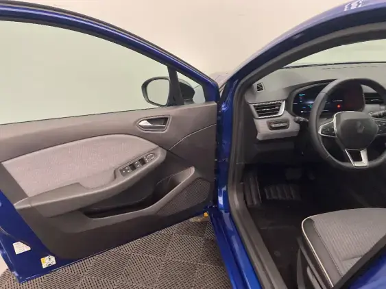 RENAULT CLIO V - voiture d'occasion - Photo 19