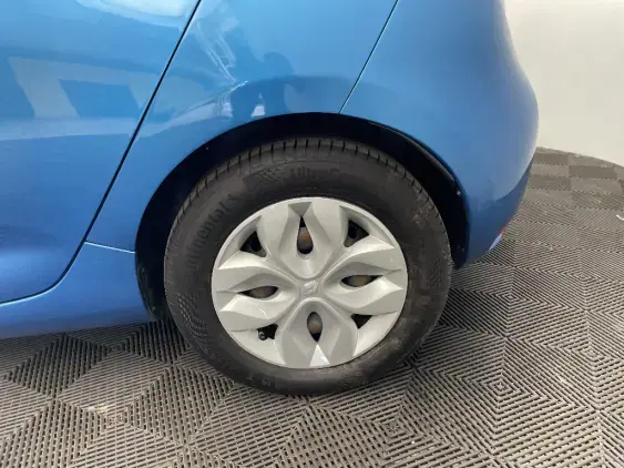 RENAULT ZOE - voiture d'occasion - Photo 24