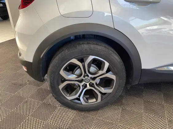 RENAULT CAPTUR II - voiture d'occasion - Photo 25