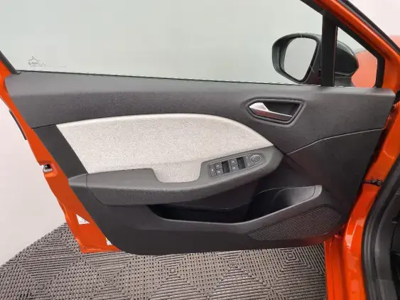 RENAULT CLIO V - voiture d'occasion - Photo 19