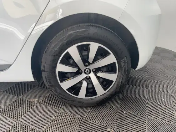 RENAULT CLIO V - voiture d'occasion - Photo 24