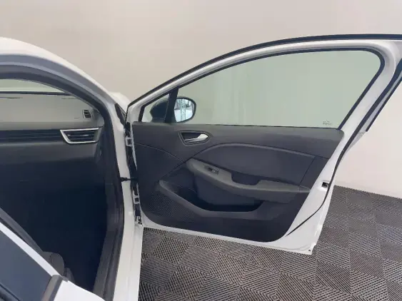 RENAULT CLIO V - voiture d'occasion - Photo 20