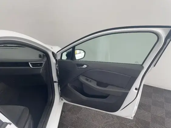 RENAULT CLIO V - voiture d'occasion - Photo 20