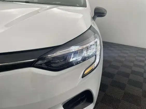 RENAULT CLIO V - voiture d'occasion - Photo 22