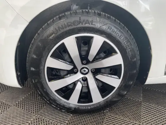 RENAULT CLIO V - voiture d'occasion - Photo 23