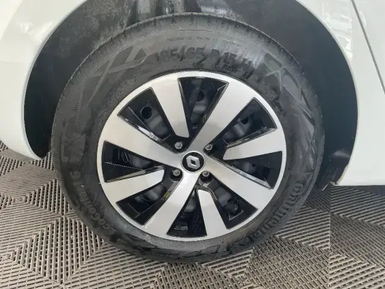 RENAULT CLIO V - voiture d'occasion - Photo 25