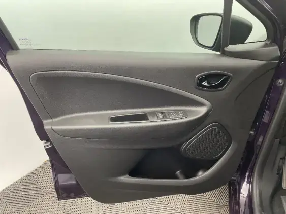 RENAULT ZOE - voiture d'occasion - Photo 19