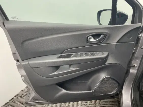 RENAULT CAPTUR - voiture d'occasion - Photo 19