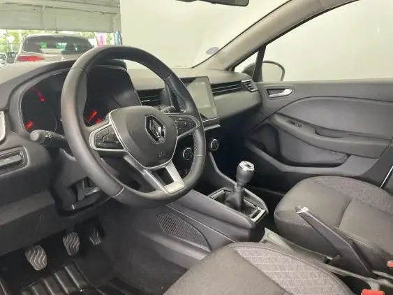 RENAULT CLIO V - voiture d'occasion - Photo 17