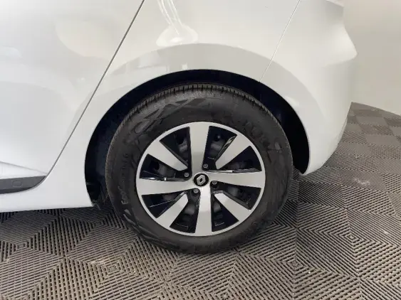 RENAULT CLIO V - voiture d'occasion - Photo 23