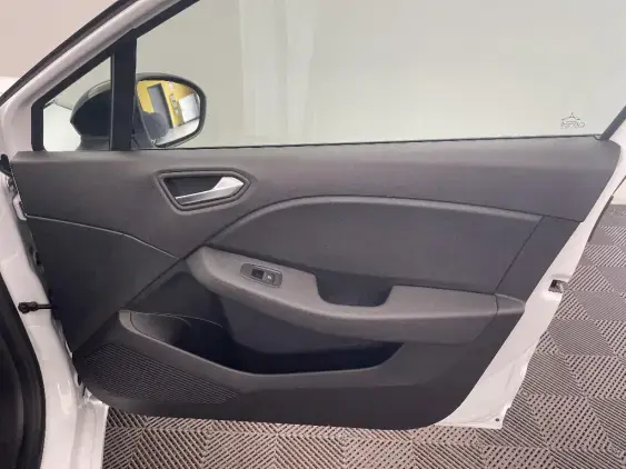 RENAULT CLIO V - voiture d'occasion - Photo 19