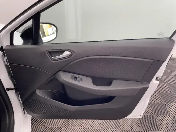 RENAULT CLIO V - voiture d'occasion - Photo 19