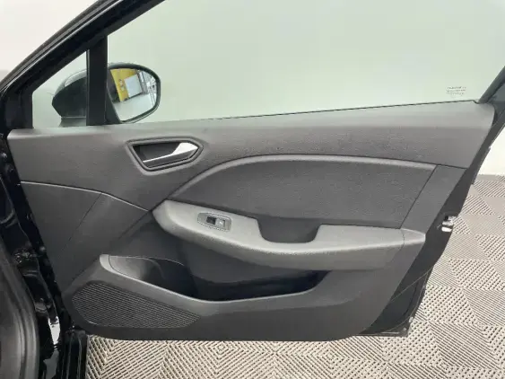 RENAULT CLIO V - voiture d'occasion - Photo 19