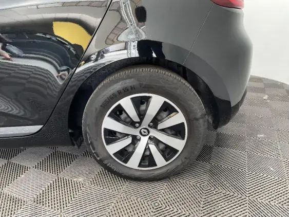 RENAULT CLIO V - voiture d'occasion - Photo 23