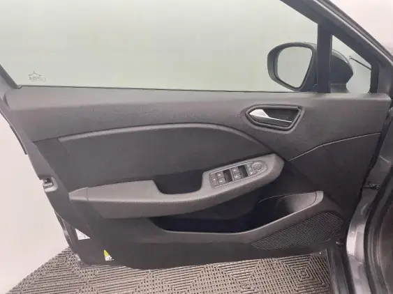 RENAULT CLIO V - voiture d'occasion - Photo 19