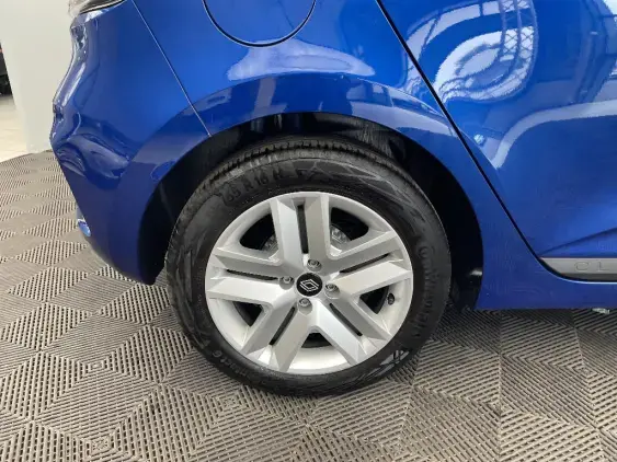 RENAULT CLIO V - voiture d'occasion - Photo 25