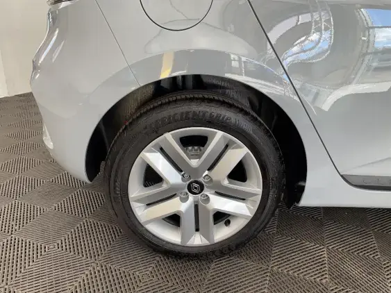 RENAULT CLIO V - voiture d'occasion - Photo 24