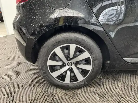 RENAULT CLIO V - voiture d'occasion - Photo 24