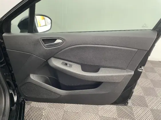 RENAULT CLIO V - voiture d'occasion - Photo 19