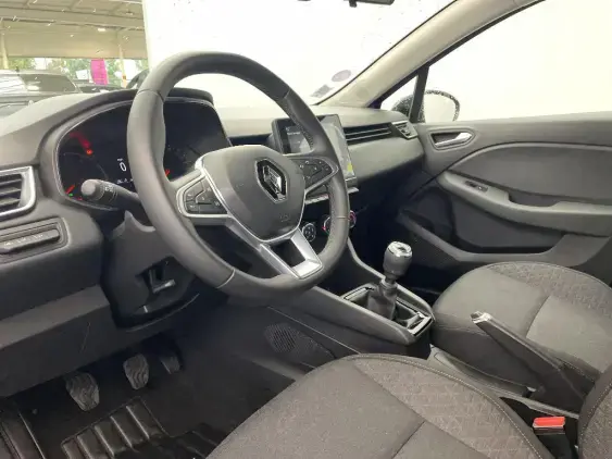 RENAULT CLIO V - voiture d'occasion - Photo 17