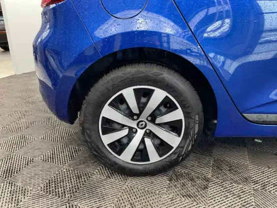 RENAULT CLIO V - voiture d'occasion - Photo 24