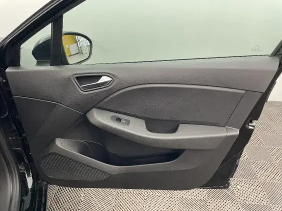 RENAULT CLIO V - voiture d'occasion - Photo 19