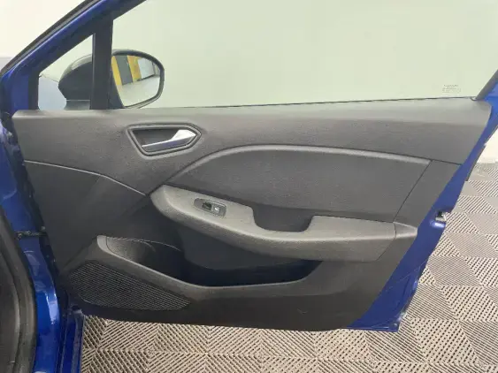 RENAULT CLIO V - voiture d'occasion - Photo 20