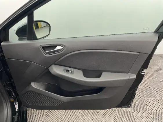 RENAULT CLIO V - voiture d'occasion - Photo 19