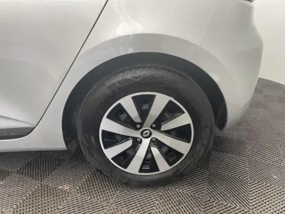 RENAULT CLIO V - voiture d'occasion - Photo 23